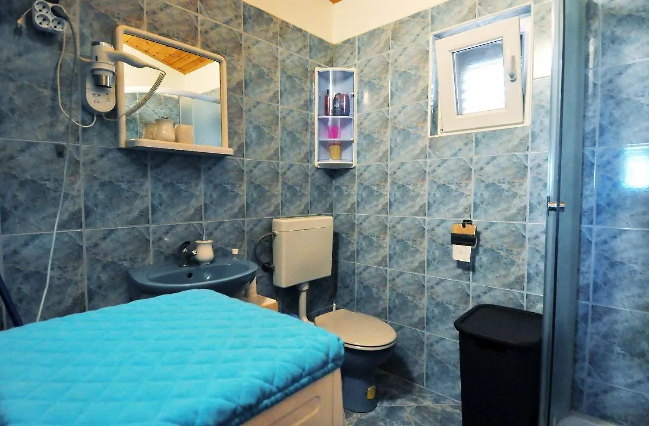 Herrliches Ferienhaus Mit Klima, Wlan, Terrasse Und Grillbereich Pula Holiday home