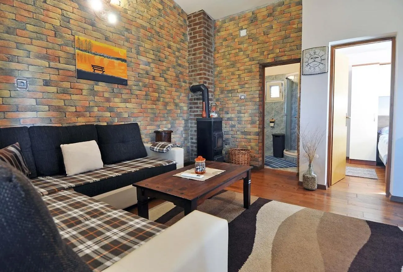 Holiday home Herrliches Ferienhaus Mit Klima, Wlan, Terrasse Und Grillbereich Pula Croatia