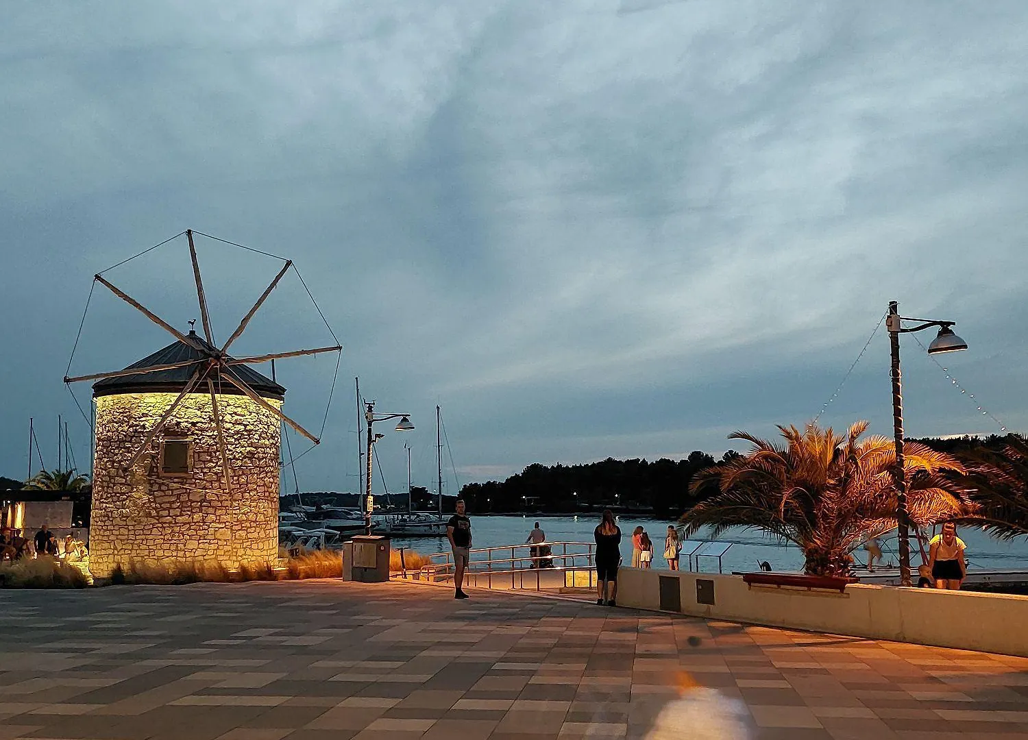 Herrliches Ferienhaus Mit Klima, Wlan, Terrasse Und Grillbereich Pula Croatia